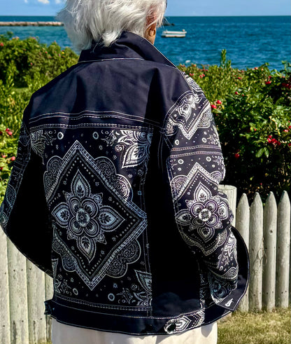 Bandana Print Women's Jean Jacket ⚫🤍